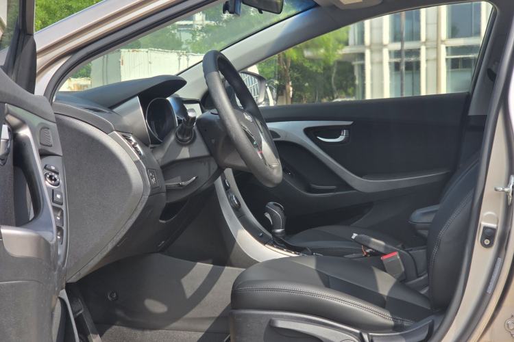 Used Hyundai Elantra (5th Generation / Langdong) 2015 1.6L Automatic Leading Model Left Front Seat