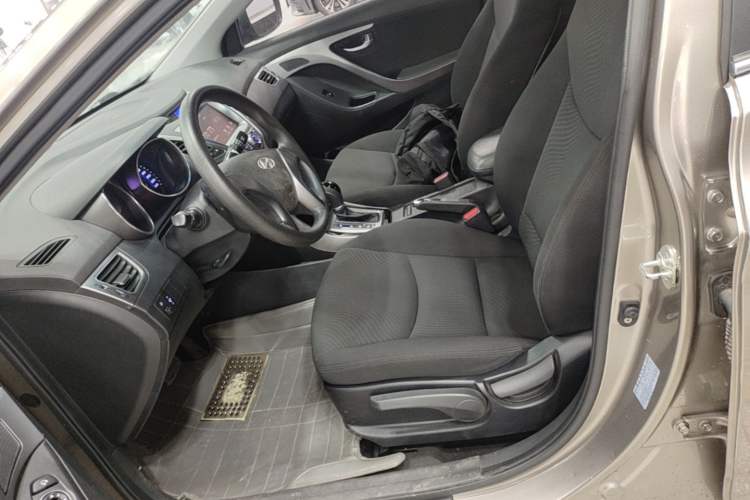 Used Hyundai Elantra (5th Generation / Langdong) 2015 1.6L Automatic Leading Model Left Front Seat