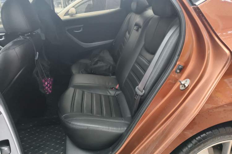 Used Hyundai Elantra (5th Generation / Langdong) 2015 1.6L Automatic Leading Model Left Rear Seat