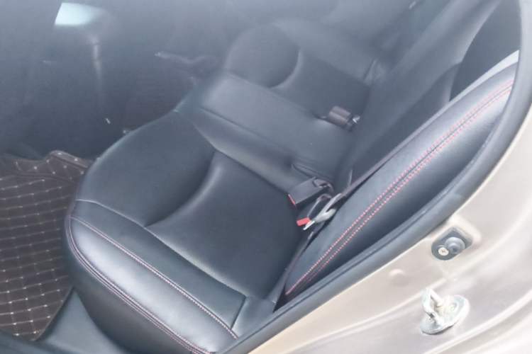 Used Hyundai Elantra (5th Generation / Langdong) 2015 1.6L Automatic Leading Model Left Rear Seat