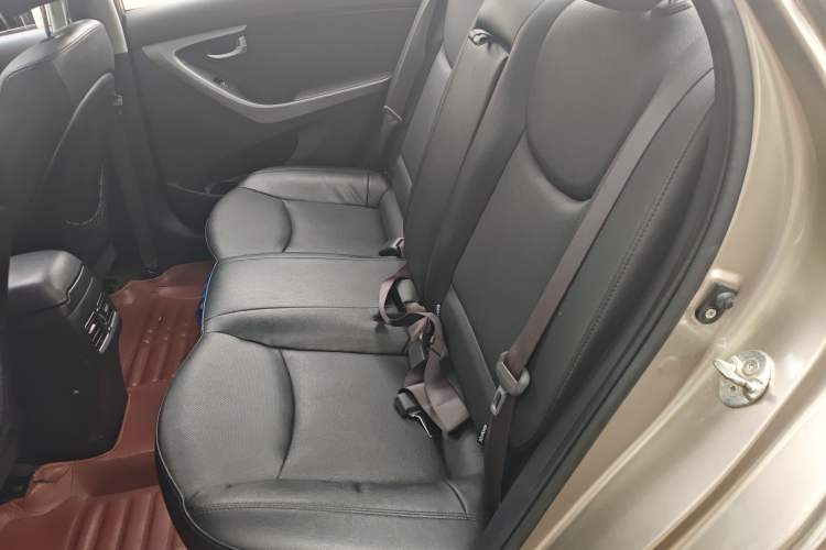 Used Hyundai Elantra (5th Generation / Langdong) 2015 1.6L Automatic Luxury Model Left Rear Seat