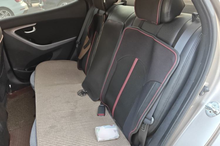Used Hyundai Elantra (5th Generation / Langdong) 2015 1.6L Manual Leading Model Left Rear Seat