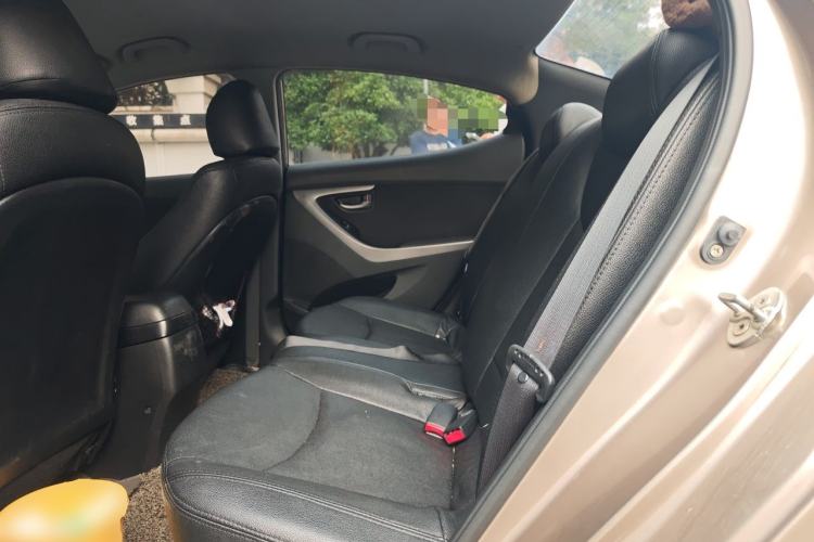 Used Hyundai Elantra (5th Generation / Langdong) 2015 1.6L Automatic Fashion Model Left Rear Seat
