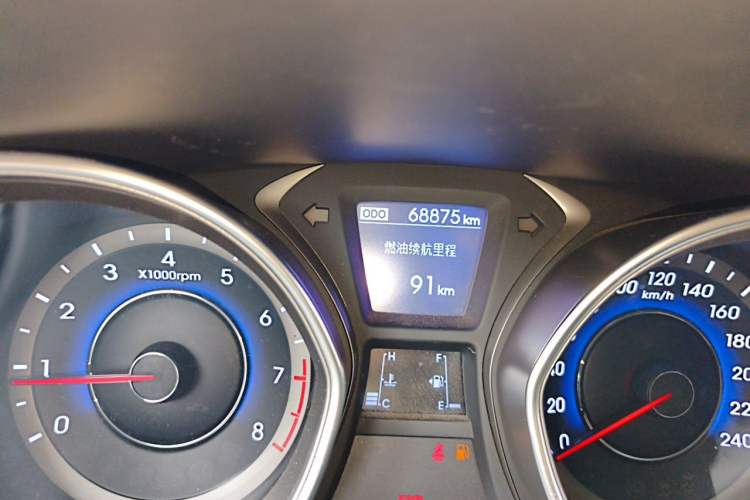 Used Hyundai Elantra (5th Generation / Langdong) 2015 1.6L Manual Leading Model Odometer Close Up