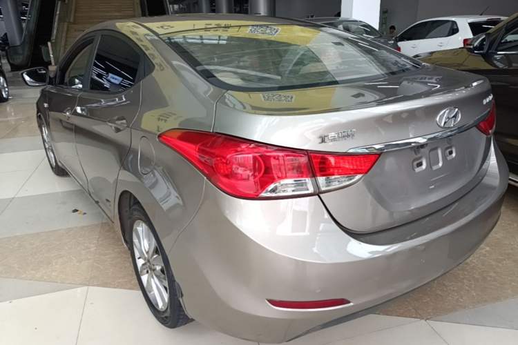 Used Hyundai Elantra (5th Generation / Langdong) 2015 1.6L Automatic Fashion Model Rear Left 45 Deg