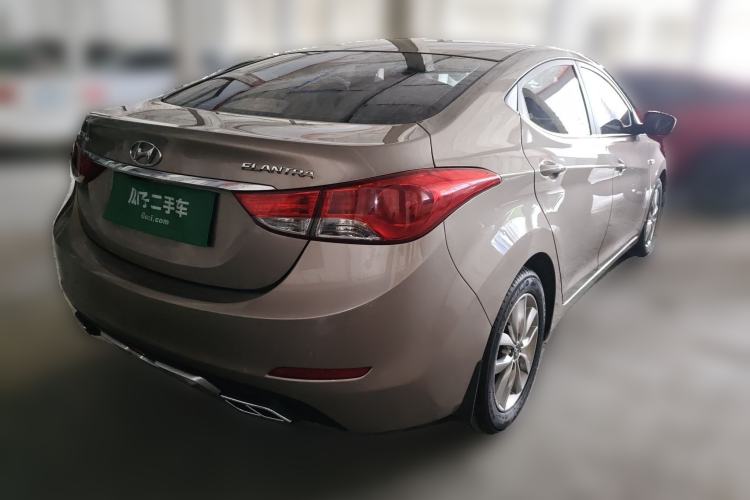 Used Hyundai Elantra (5th Generation / Langdong) 2015 1.6L Automatic Fashion Model Rear Right 45 Deg