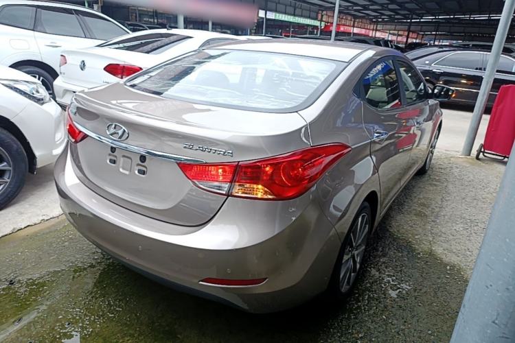 Used Hyundai Elantra (5th Generation / Langdong) 2015 1.6L Automatic Leading Model Rear Right 45 Deg