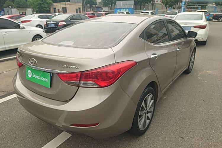 Used Hyundai Elantra (5th Generation / Langdong) 2015 1.6L Automatic Luxury Model Rear Right 45 Deg