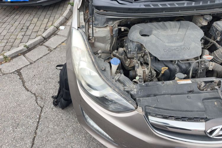 Used Hyundai Elantra (5th Generation / Langdong) 2015 1.6L Automatic Leading Model Right Front Headlight