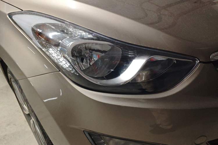 Used Hyundai Elantra (5th Generation / Langdong) 2015 1.6L Automatic Luxury Model Right Front Headlight