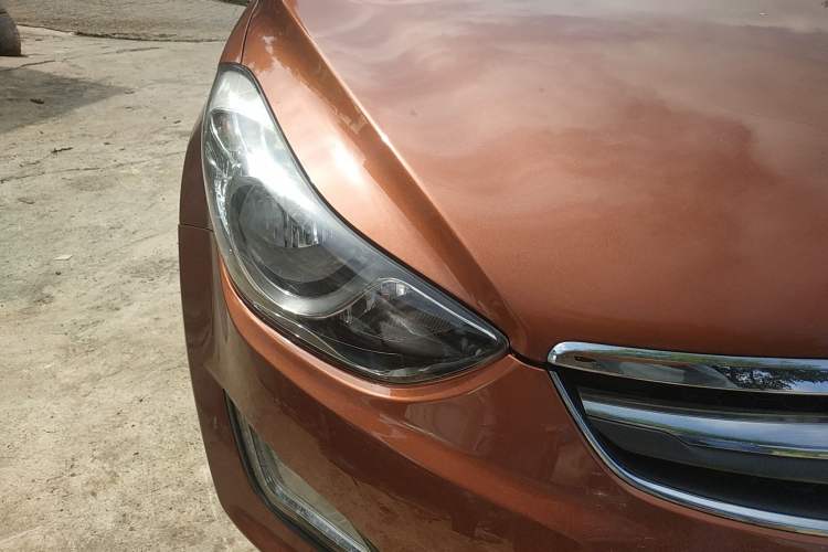 Used Hyundai Elantra (5th Generation / Langdong) 2015 1.6L Manual Leading Model Right Front Headlight