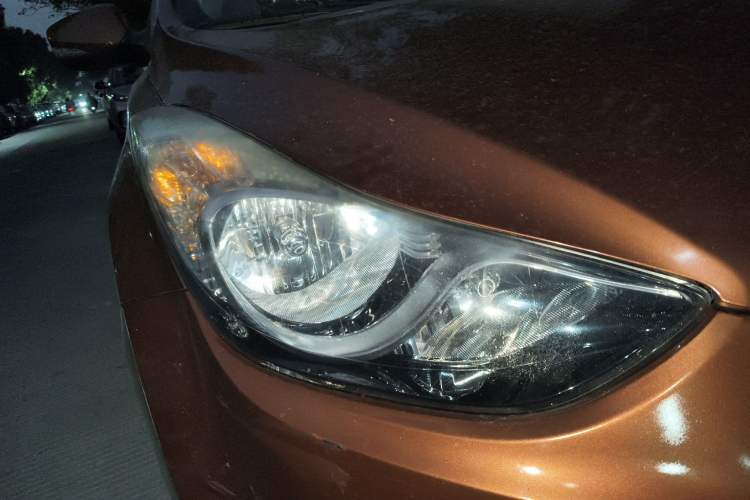 Used Hyundai Elantra (5th Generation / Langdong) 2015 1.6L Automatic Leading Model Right Front Headlight