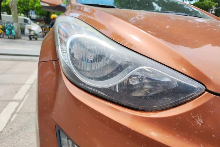 Used Hyundai Elantra (5th Generation / Langdong) 2015 1.6L Automatic Leading Model Right Front Headlight