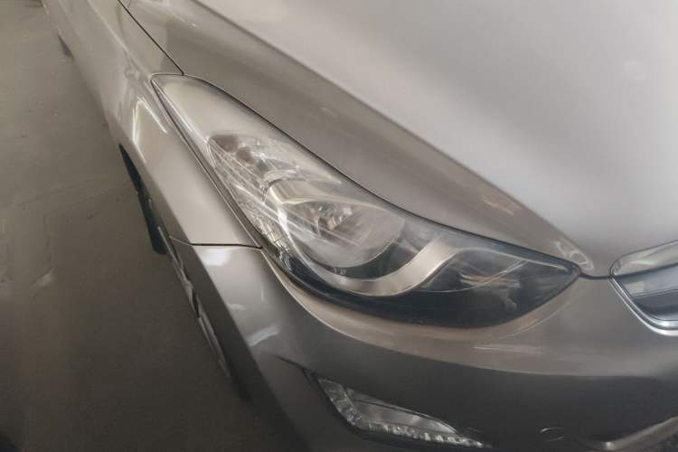 Used Hyundai Elantra (5th Generation / Langdong) 2015 1.6L Automatic Leading Model Right Front Headlight