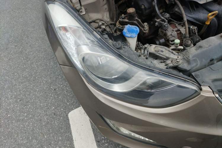 Used Hyundai Elantra (5th Generation / Langdong) 2015 1.6L Automatic Leading Model Right Front Headlight