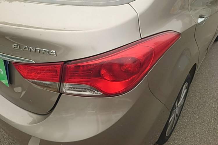 Used Hyundai Elantra (5th Generation / Langdong) 2015 1.6L Automatic Luxury Model Right Rear Taillight