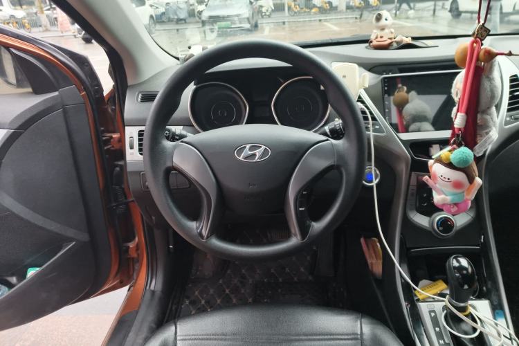 Used Hyundai Elantra (5th Generation / Langdong) 2015 1.6L Automatic Leading Model Steering Wheel