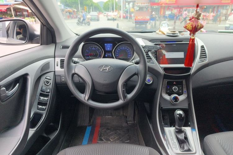 Used Hyundai Elantra (5th Generation / Langdong) 2015 1.6L Automatic Leading Model Steering Wheel