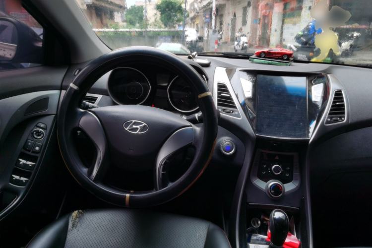 Used Hyundai Elantra (5th Generation / Langdong) 2015 1.6L Automatic Leading Model Steering Wheel