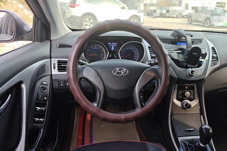 Used Hyundai Elantra (5th Generation / Langdong) 2015 1.6L Manual Leading Model Steering Wheel