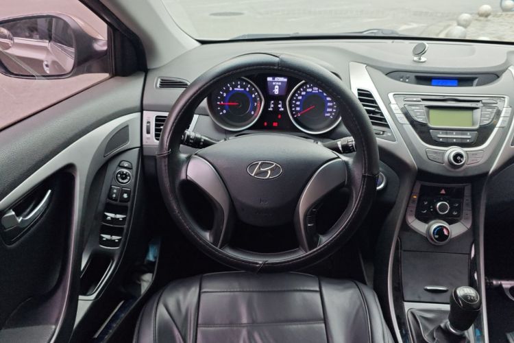 Used Hyundai Elantra (5th Generation / Langdong) 2015 1.6L Manual Leading Model Steering Wheel