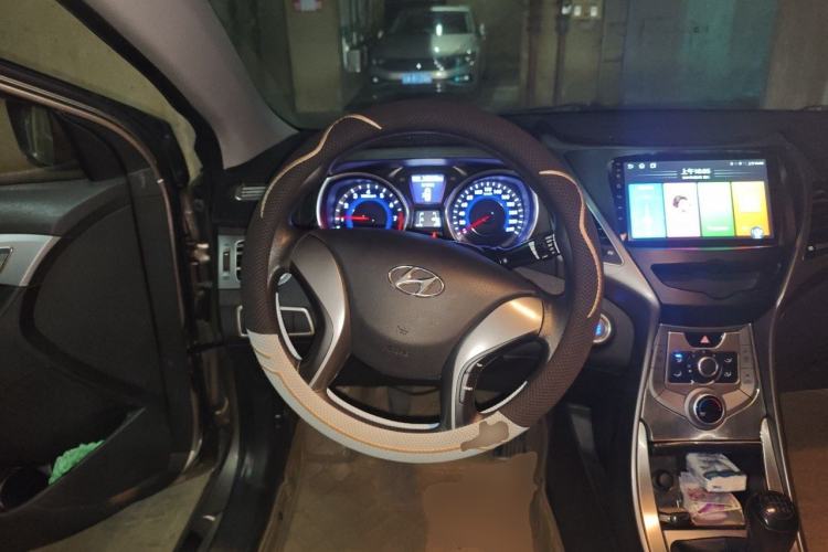 Used Hyundai Elantra (5th Generation / Langdong) 2015 1.6L Manual Leading Model Steering Wheel
