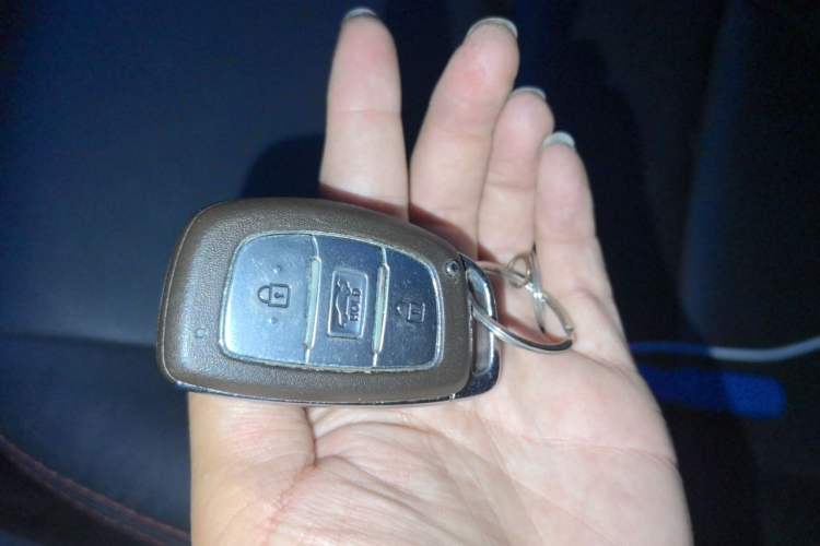Used Hyundai Elantra (5th Generation / Langdong) 2015 1.6L Automatic Leading Model Vehicle Key