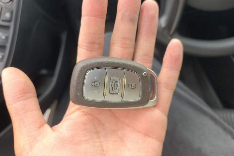 Used Hyundai Elantra (5th Generation / Langdong) 2015 1.6L Automatic Leading Model Vehicle Key
