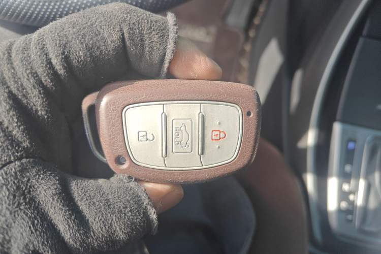 Used Hyundai Elantra (5th Generation / Langdong) 2015 1.6L Automatic Leading Model Vehicle Key