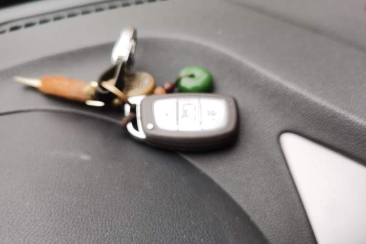 Used Hyundai Elantra (5th Generation / Langdong) 2015 1.6L Automatic Leading Model Vehicle Key
