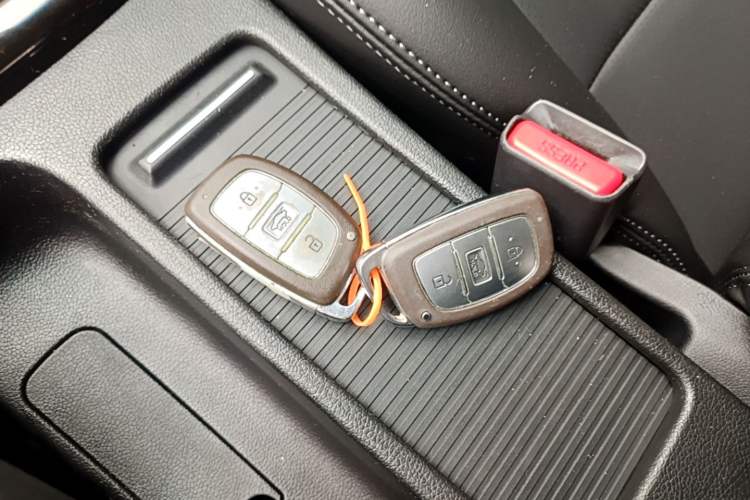 Used Hyundai Elantra (5th Generation / Langdong) 2015 1.6L Automatic Leading Model Vehicle Key