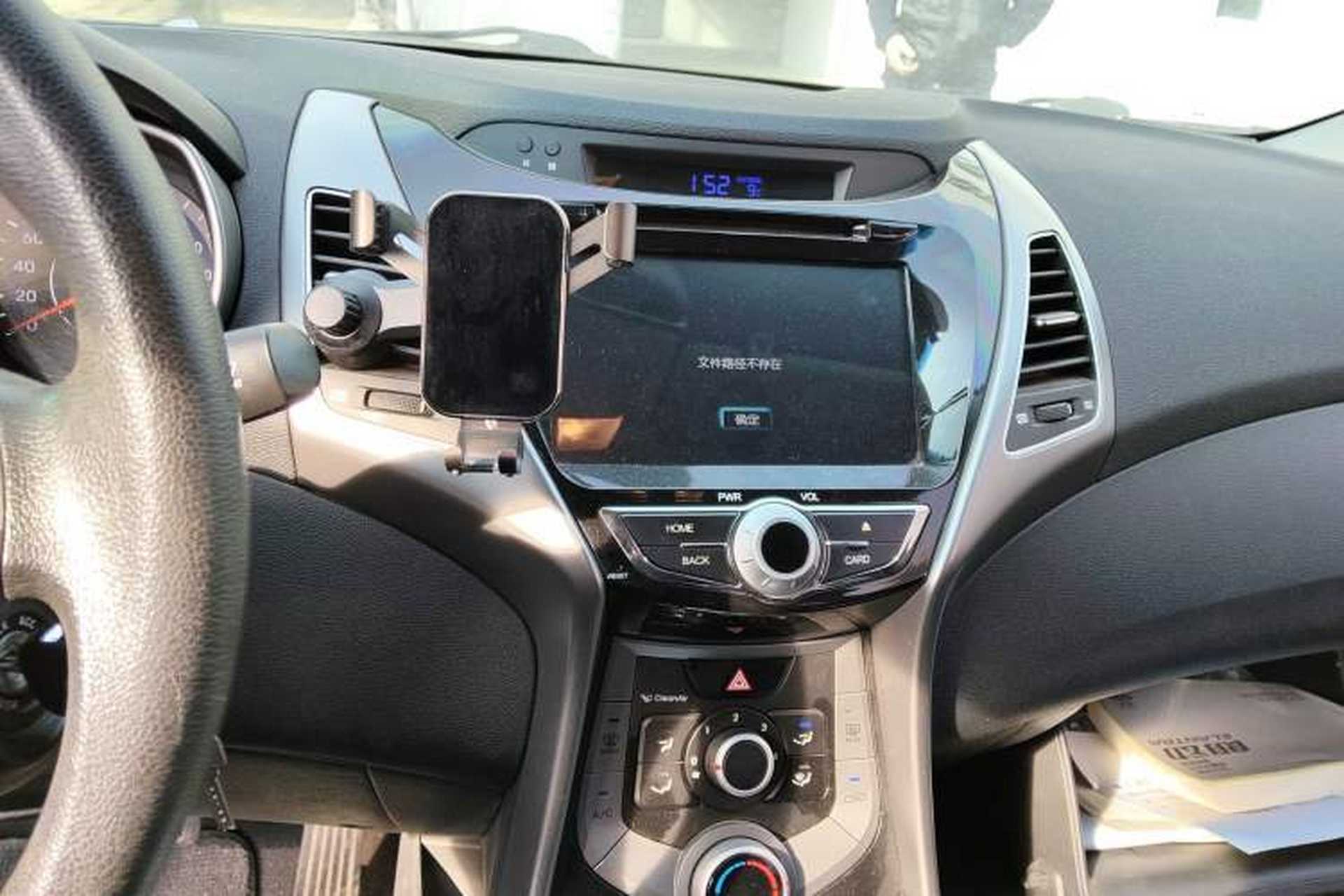 Used Hyundai Elantra (5th Generation / Langdong) 2016 1.6L Automatic Smart Version Audio And AC Panel