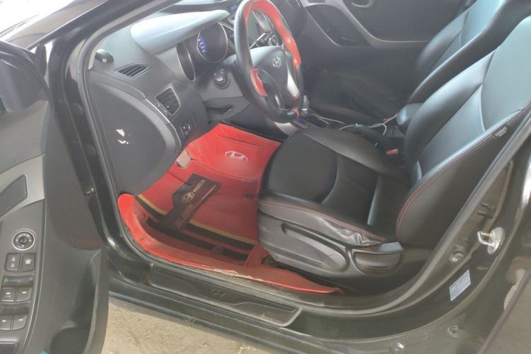 Used Hyundai Elantra (5th Generation / Langdong) 2016 1.6L Automatic Smart Version Driver Seat