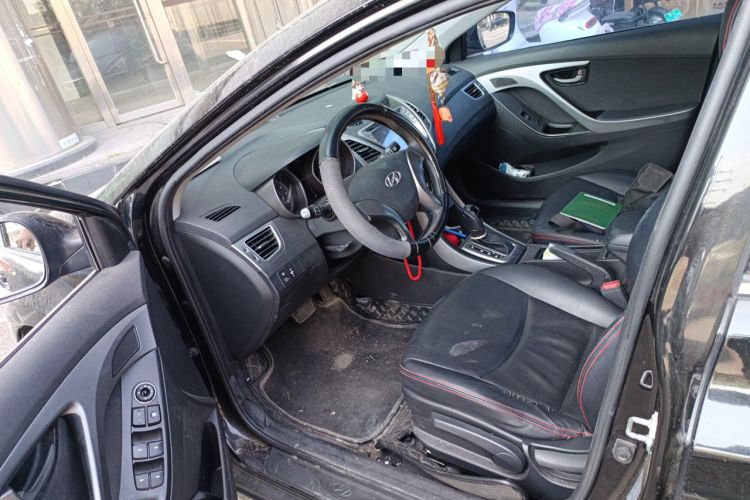Used Hyundai Elantra (5th Generation / Langdong) 2016 1.6L Automatic Smart Version Driver Seat