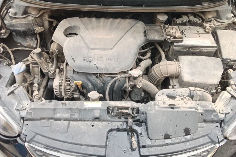 Used Hyundai Elantra (5th Generation / Langdong) 2016 1.6L Automatic Prestige Model Engine Bay