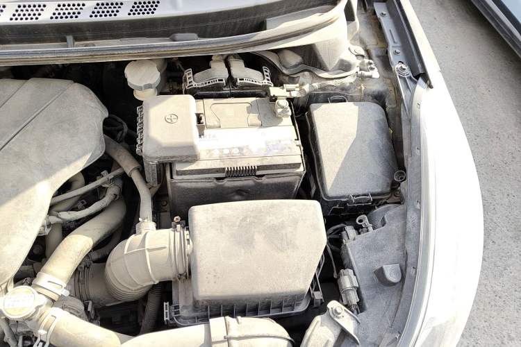 Used Hyundai Elantra (5th Generation / Langdong) 2016 1.6L Automatic Smart Version Engine Bay Left
