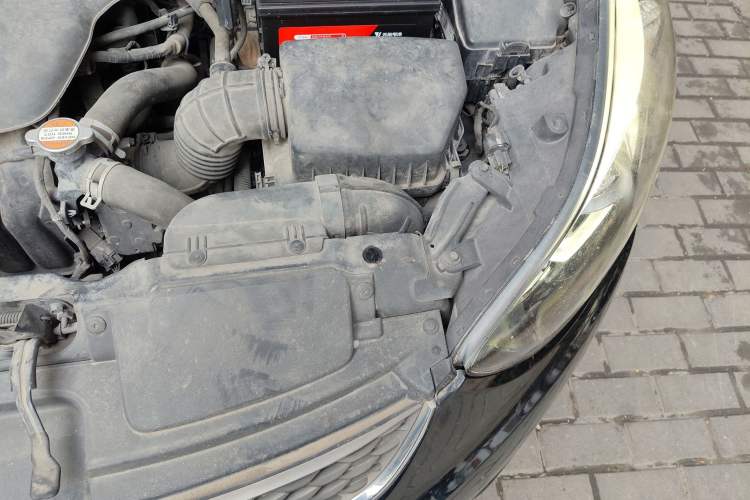 Used Hyundai Elantra (5th Generation / Langdong) 2016 1.6L Automatic Prestige Model Engine Bay Left