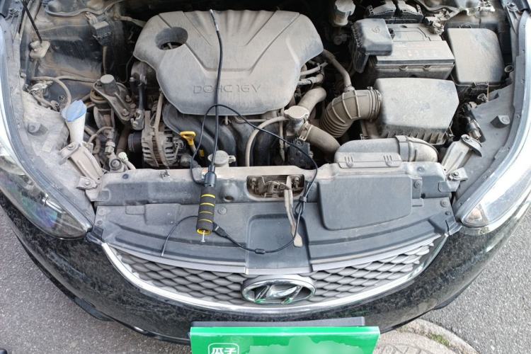 Used Hyundai Elantra (5th Generation / Langdong) 2016 1.6L Automatic Smart Version Engine Bay