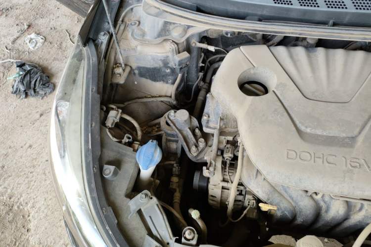 Used Hyundai Elantra (5th Generation / Langdong) 2016 1.6L Automatic Smart Version Engine Bay Right