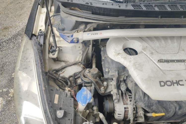 Used Hyundai Elantra (5th Generation / Langdong) 2016 1.6L Manual Fashion Edition Engine Bay Right