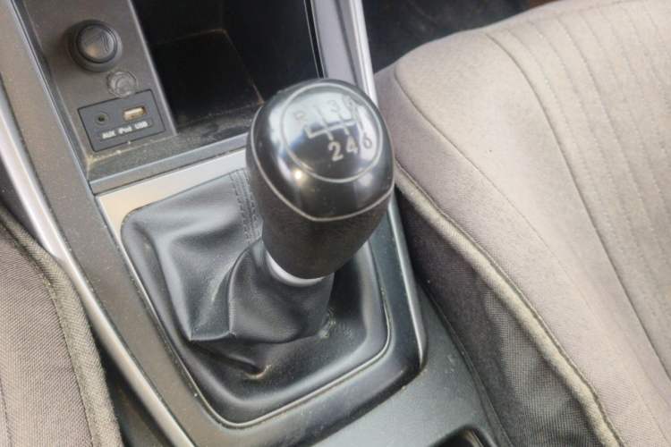 Used Hyundai Elantra (5th Generation / Langdong) 2016 1.6L Manual Fashion Edition Gear Lever