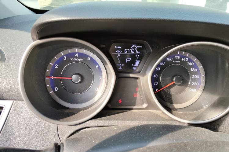 Used Hyundai Elantra (5th Generation / Langdong) 2016 1.6L Automatic Smart Version Instrument Cluster