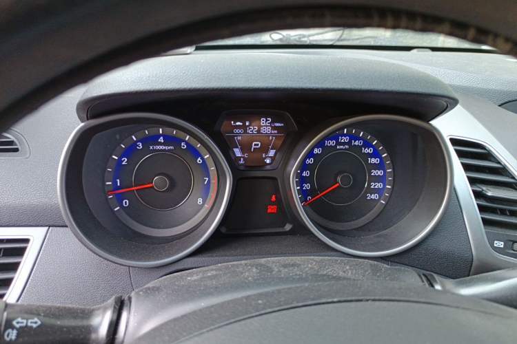 Used Hyundai Elantra (5th Generation / Langdong) 2016 1.6L Automatic Smart Version Instrument Cluster