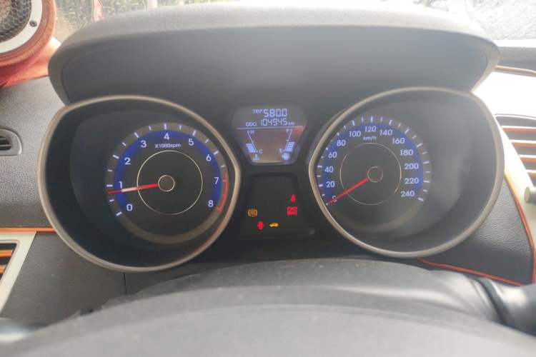 Used Hyundai Elantra (5th Generation / Langdong) 2016 1.6L Manual Fashion Edition Instrument Cluster