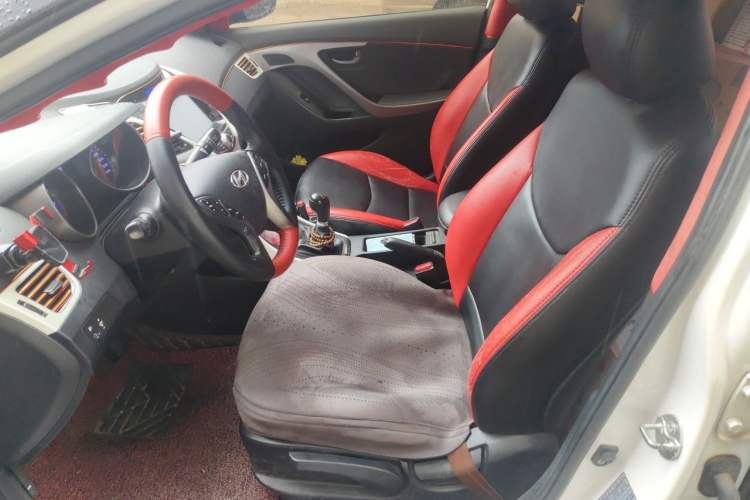 Used Hyundai Elantra (5th Generation / Langdong) 2016 1.6L Manual Fashion Edition Left Front Seat