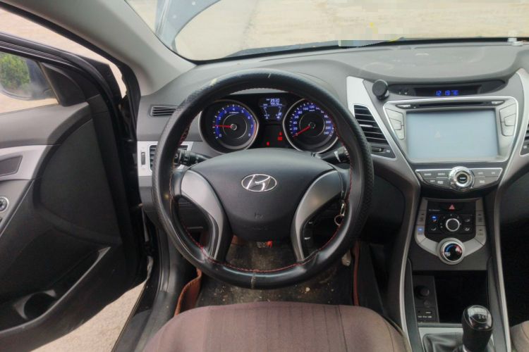 Used Hyundai Elantra (5th Generation / Langdong) 2016 1.6L Manual Fashion Edition Steering Wheel