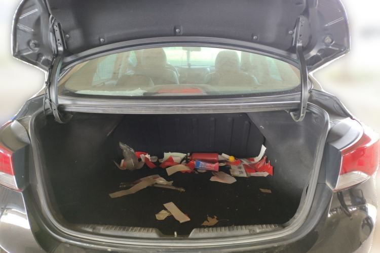 Used Hyundai Elantra (5th Generation / Langdong) 2016 1.6L Automatic Smart Version Trunk