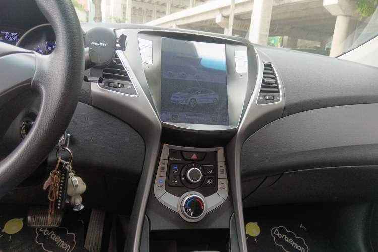 Used Hyundai Elantra (5th Generation / Langdong) 2016 1.6L Automatic Smart Version Audio And AC Panel