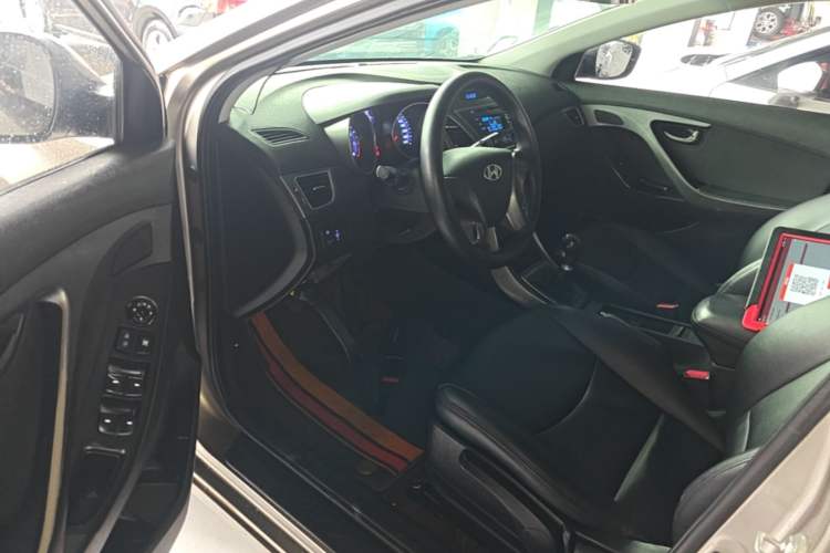Used Hyundai Elantra (5th Generation / Langdong) 2016 1.6L Manual Fashion Edition Driver Seat