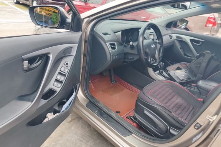 Used Hyundai Elantra (5th Generation / Langdong) 2016 1.6L Automatic Smart Version Driver Seat